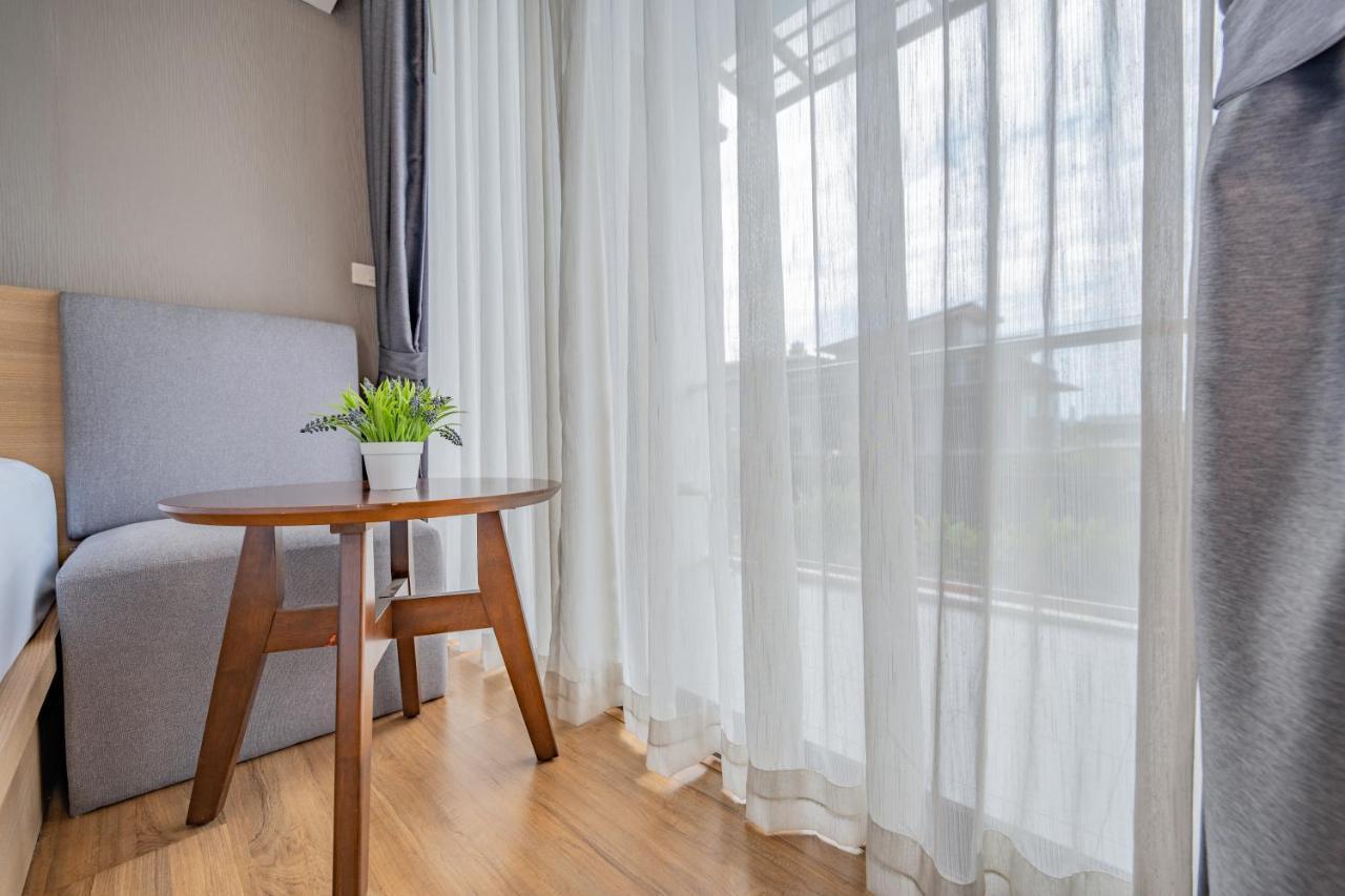 Raintree Condominium Chiang Mai Exteriör bild